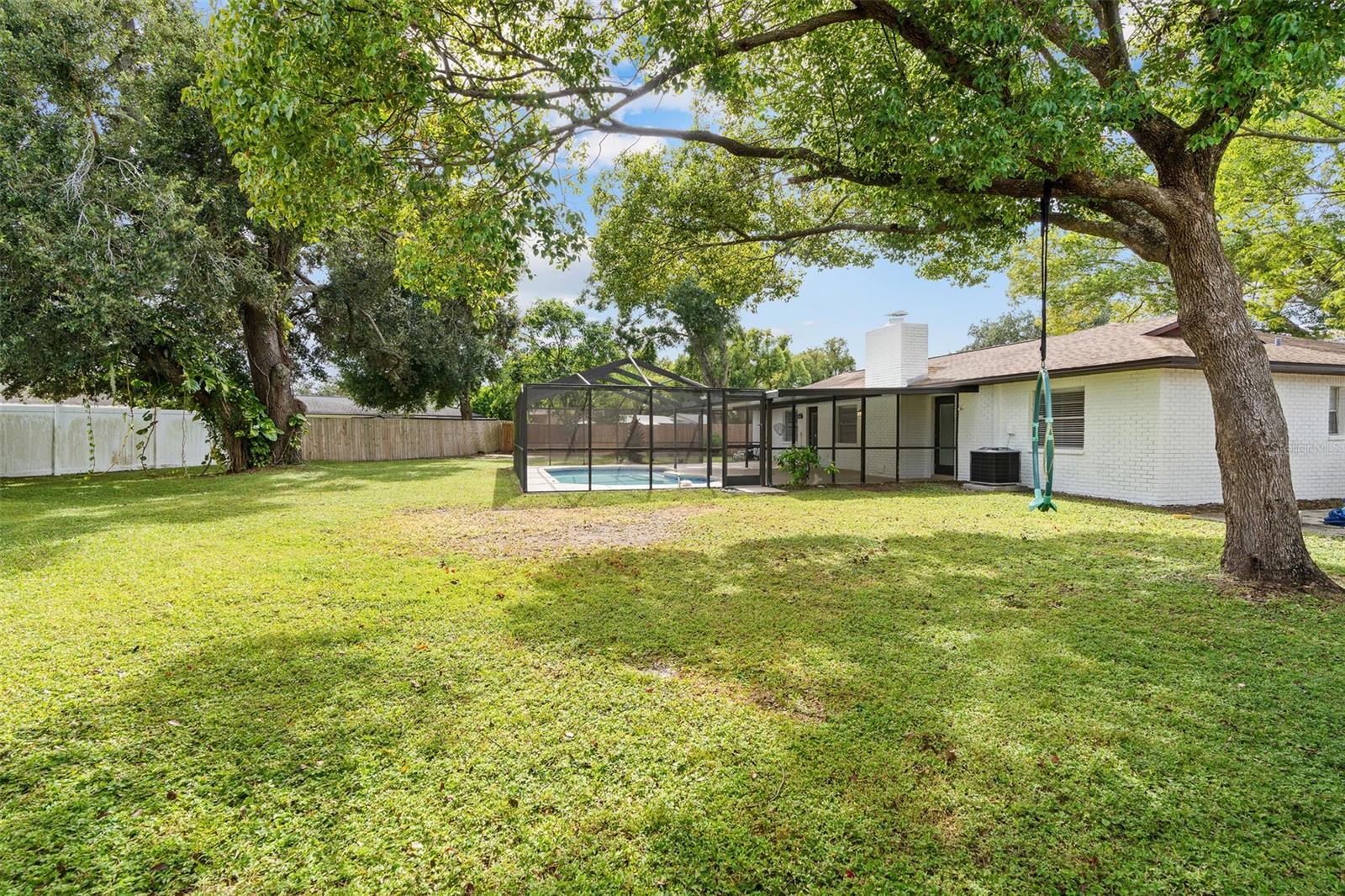 PRESIDENTIAL MANOR UNIT 2B - Residential