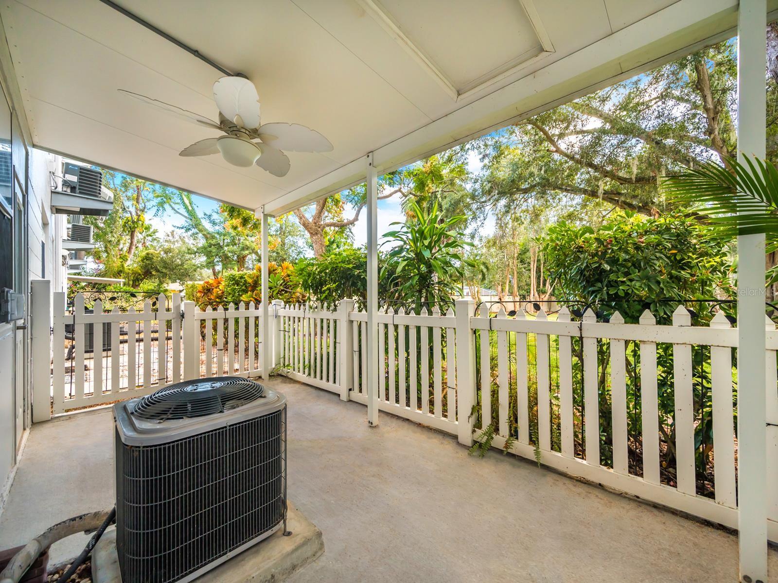 ON TOP OF THE WORLD - Residential