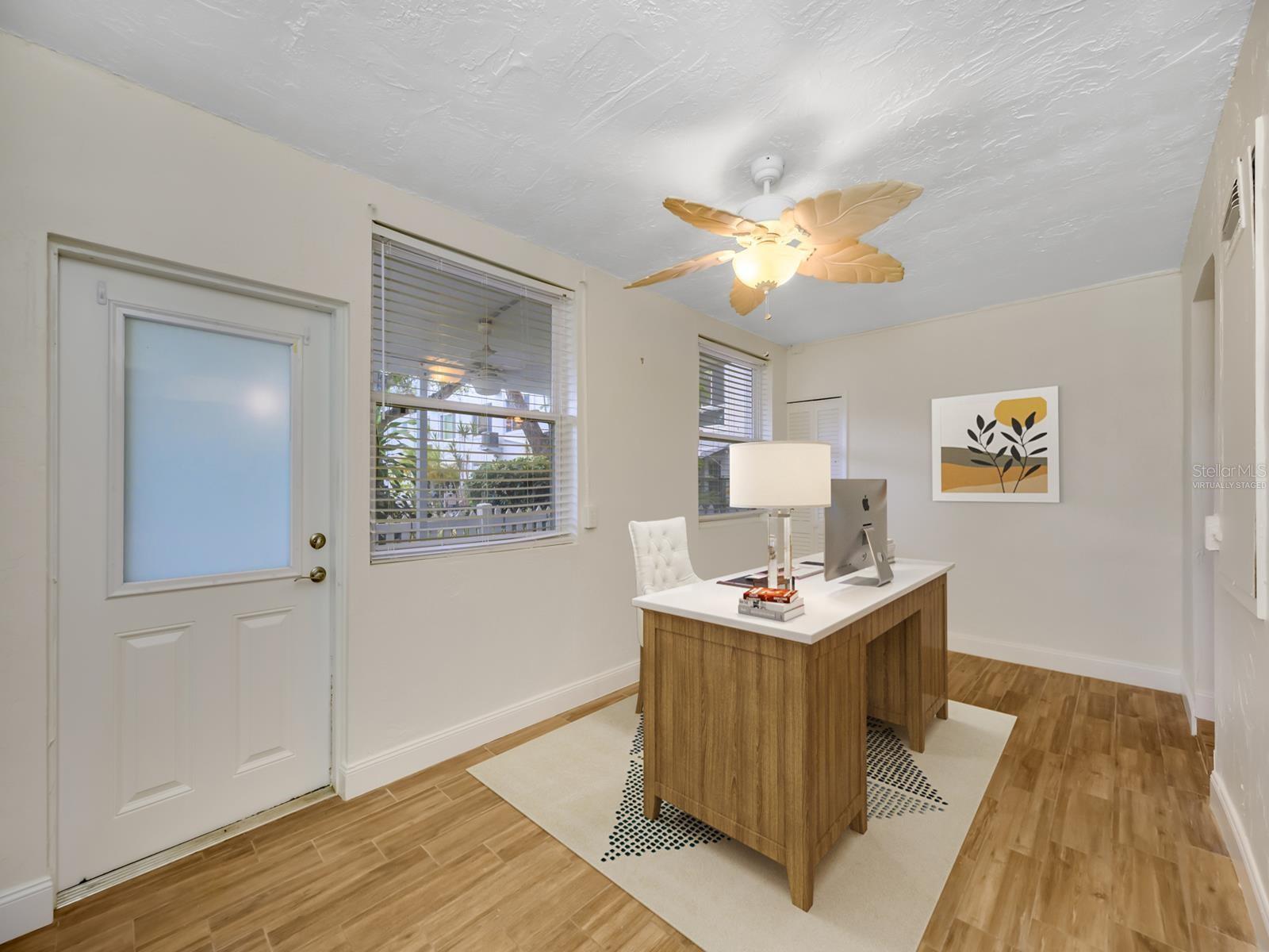 ON TOP OF THE WORLD - Residential