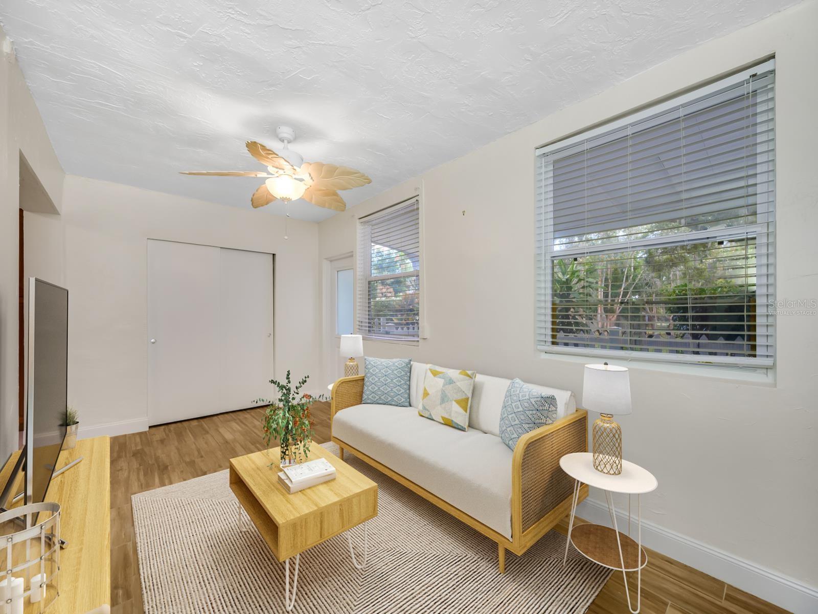 ON TOP OF THE WORLD - Residential