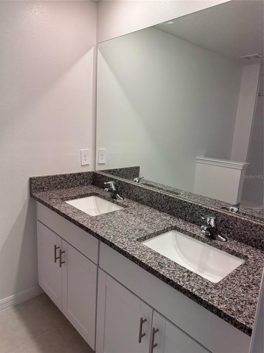 ANGELINE PH 3C - Residential Lease