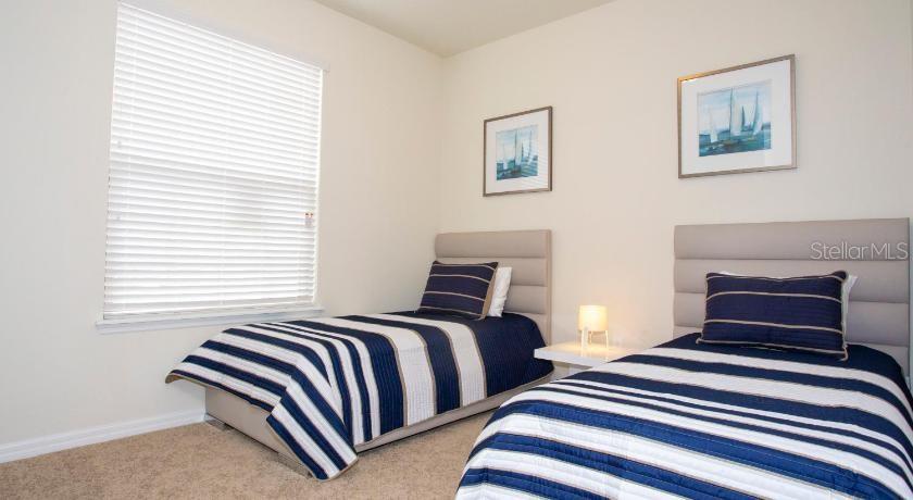 WINDSOR AT WESTSIDE PH 2B - Residential