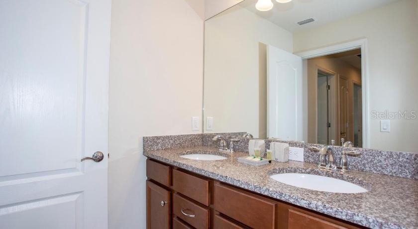 WINDSOR AT WESTSIDE PH 2B - Residential