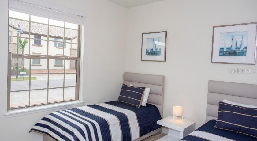 WINDSOR AT WESTSIDE PH 2B - Residential