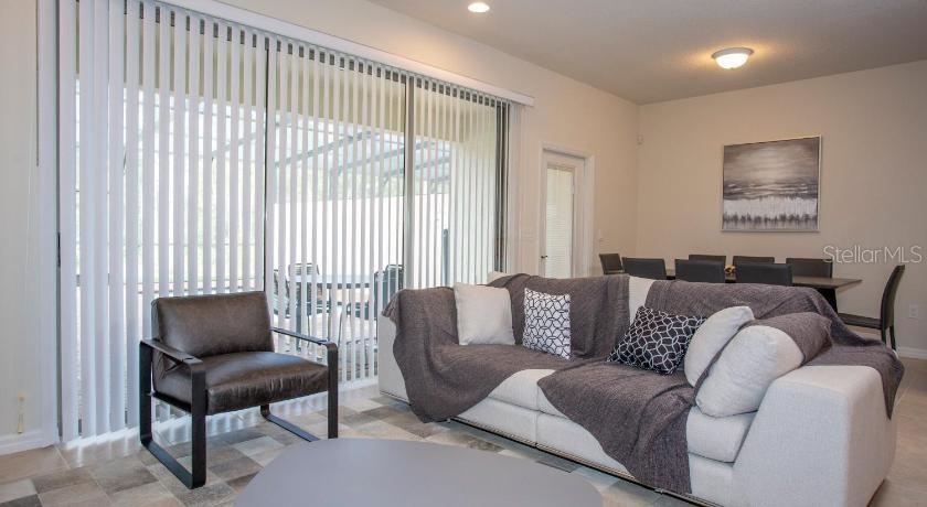 WINDSOR AT WESTSIDE PH 2B - Residential