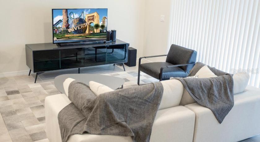 WINDSOR AT WESTSIDE PH 2B - Residential