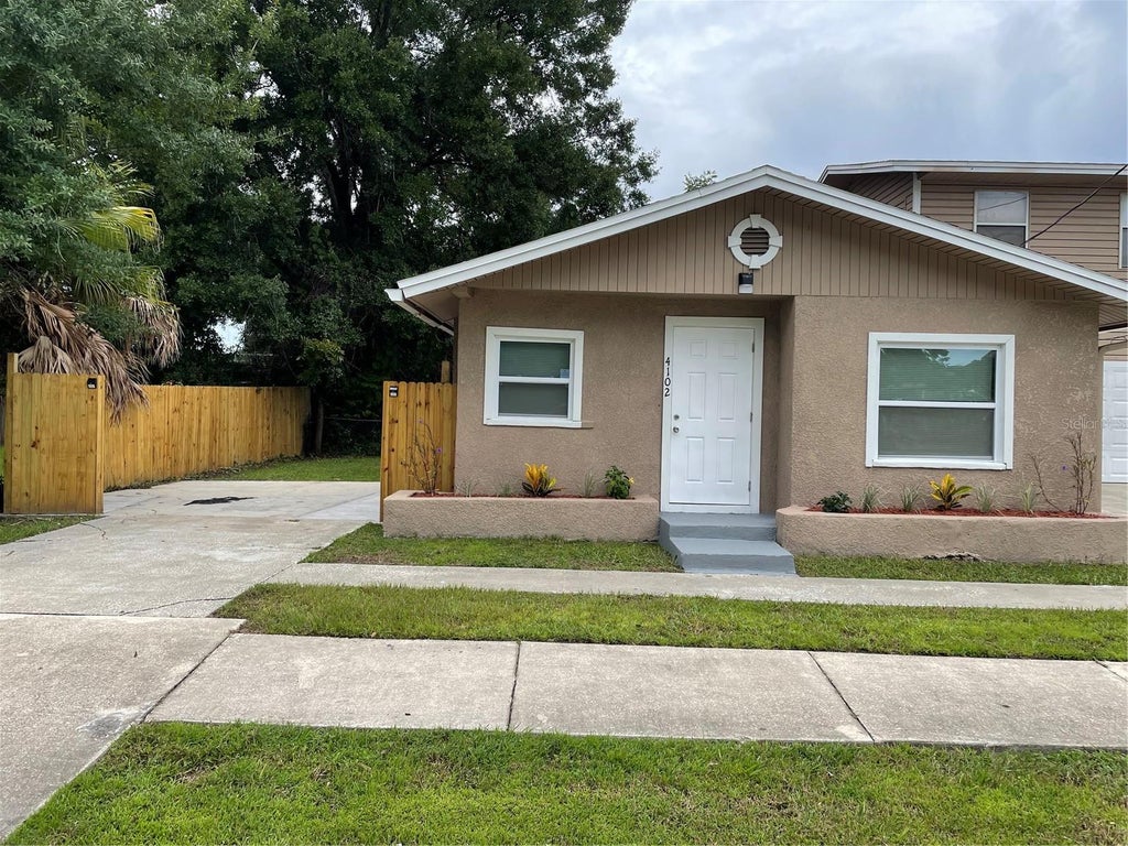 Photo of 1130 Florence Avenue, Orlando, FL 32811 (MLS # O6418466)