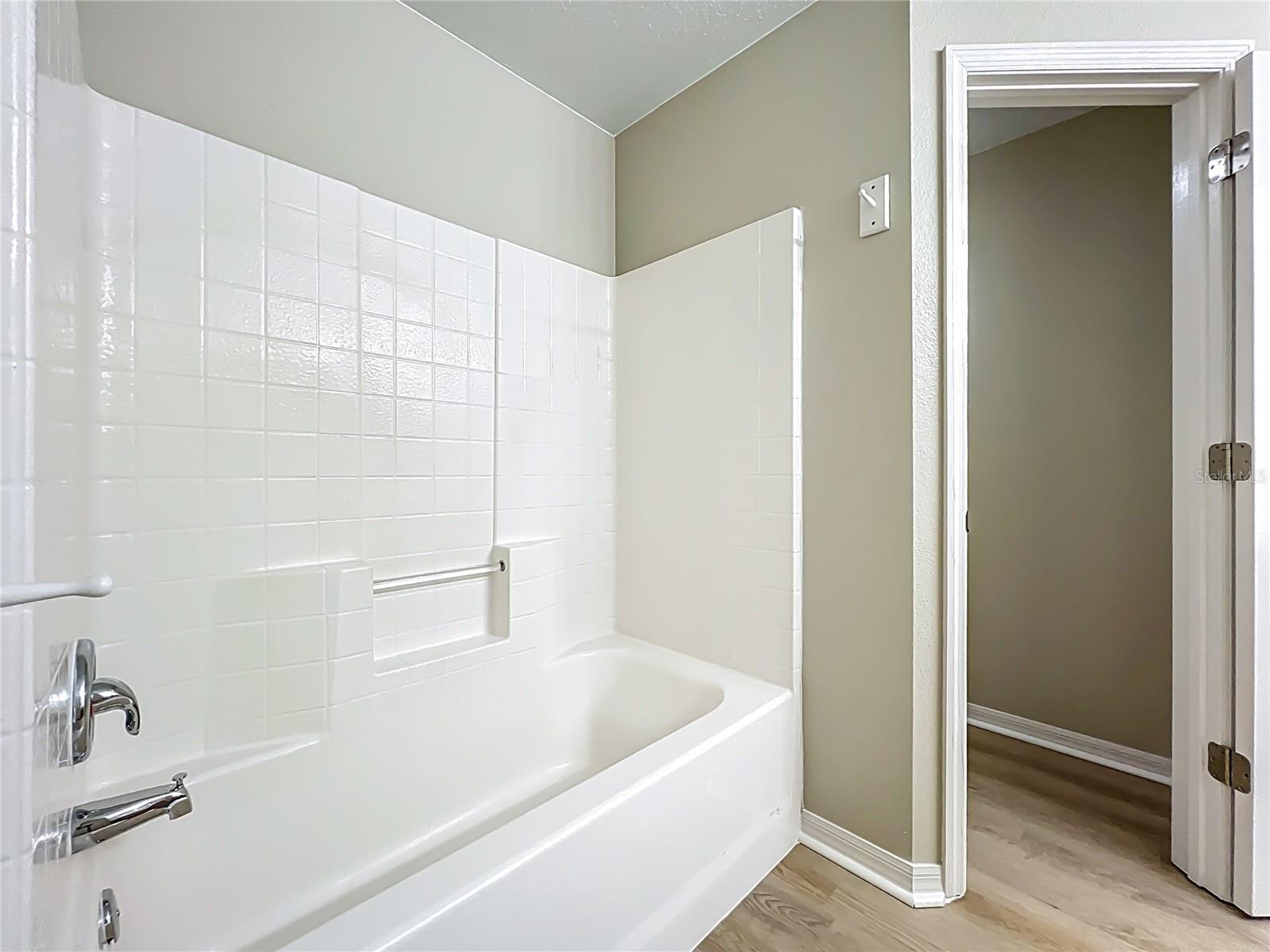 OAK VALLEY PHASE III - Residential