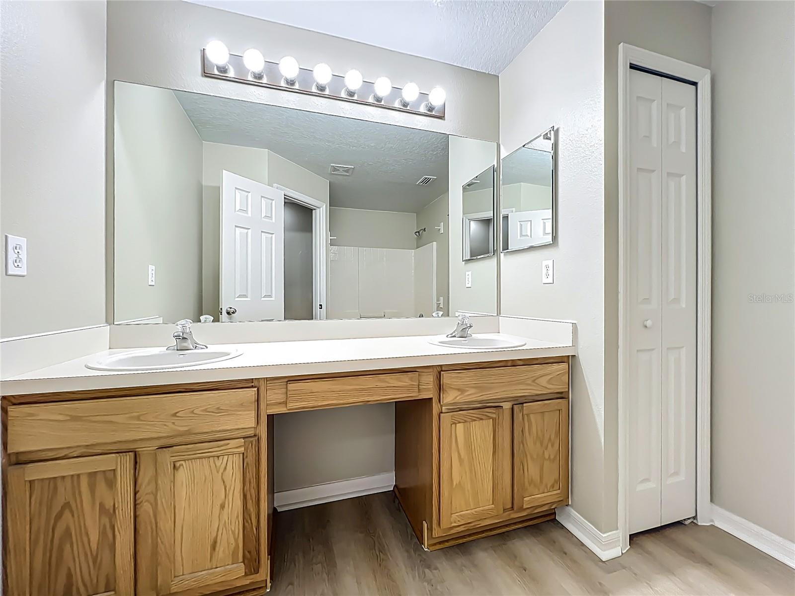 OAK VALLEY PHASE III - Residential