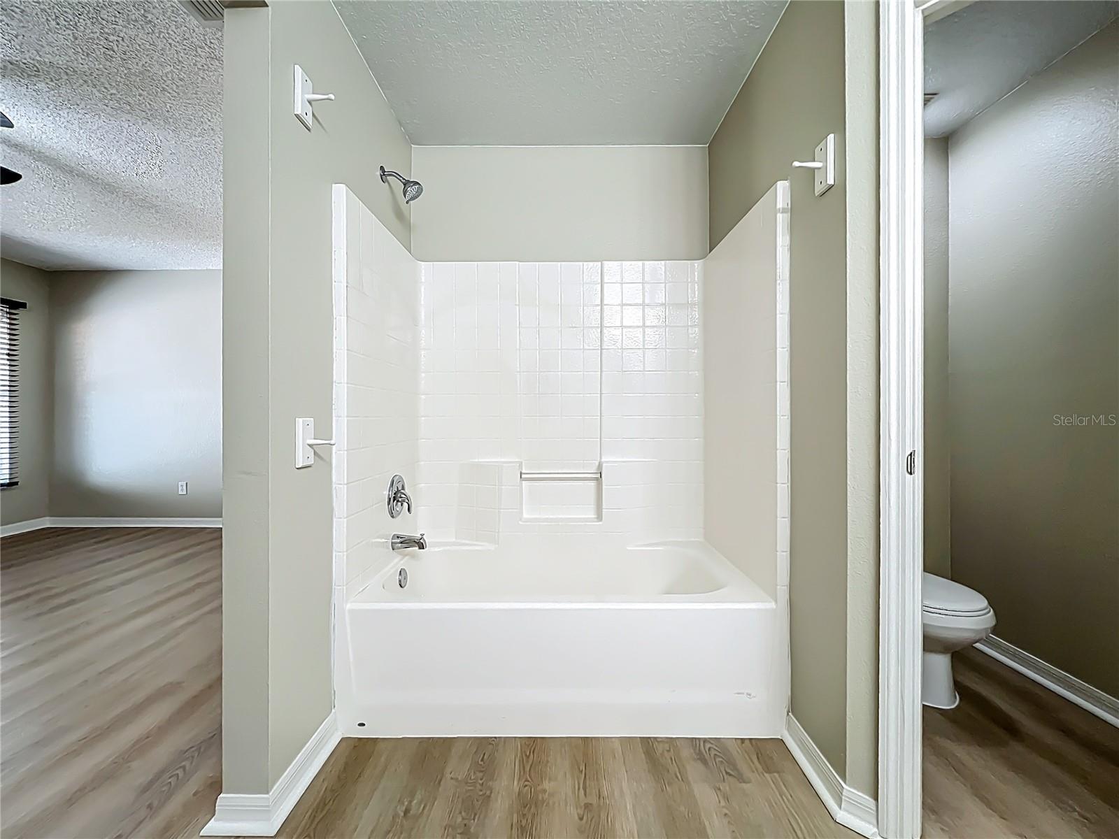 OAK VALLEY PHASE III - Residential