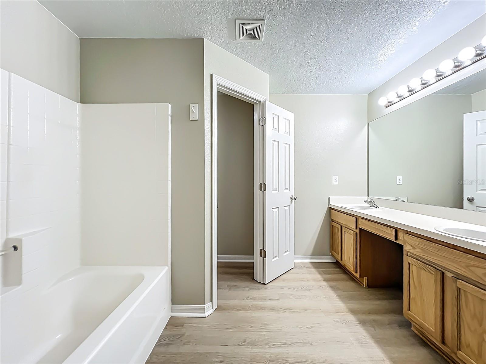 OAK VALLEY PHASE III - Residential