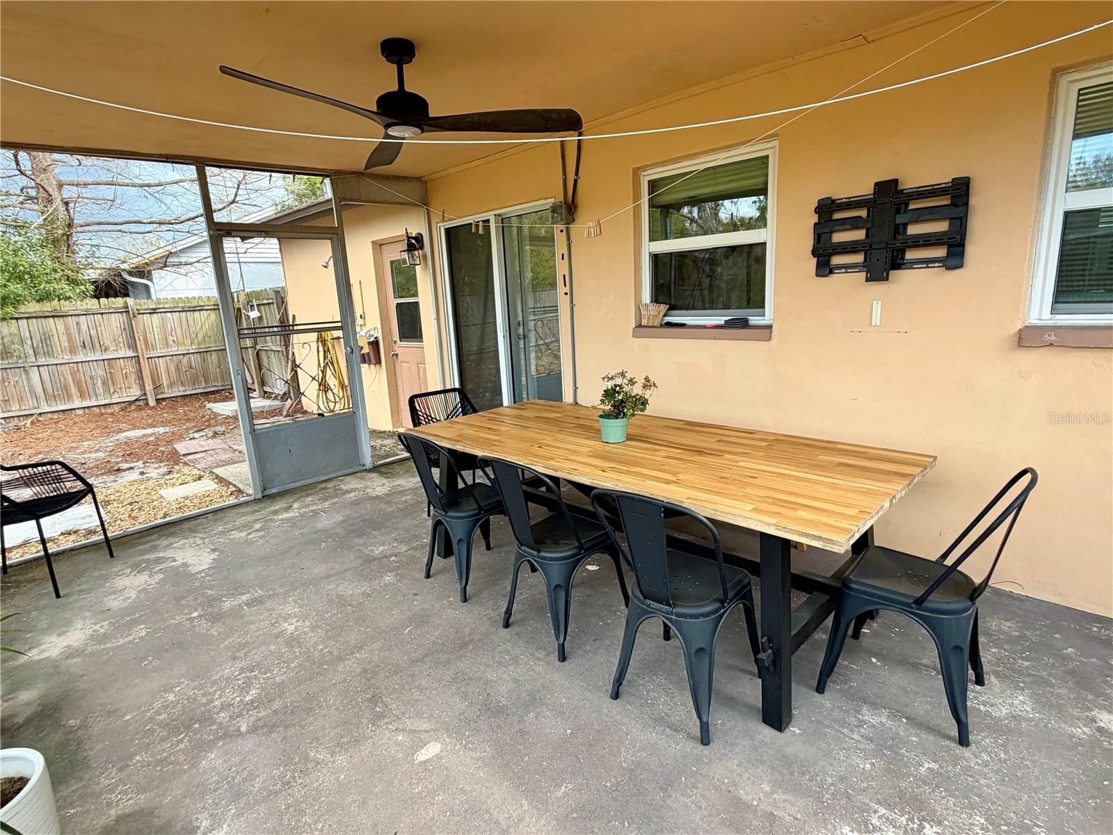 SEVEN SPGS HOMES - Residential