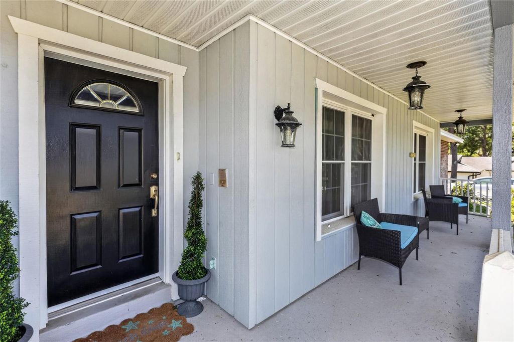 Photo of 2031 Tournament Drive, Apopka, FL 32712 (MLS # O6428120)