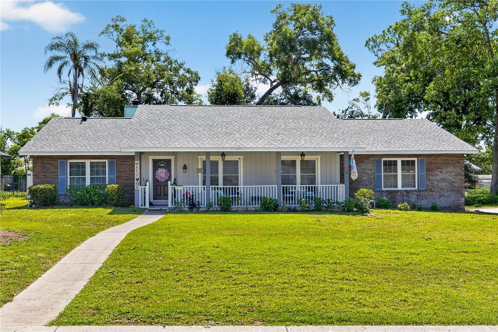 Photo of 2031 Tournament Drive, Apopka, FL 32712 (MLS # O6428120)