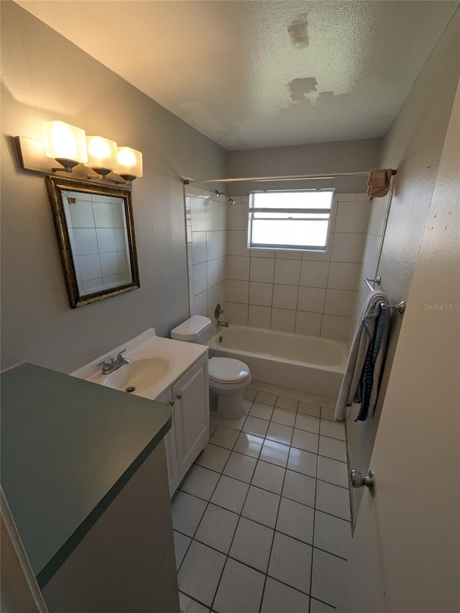 PALM GARDENS CONDO - Residential Lease