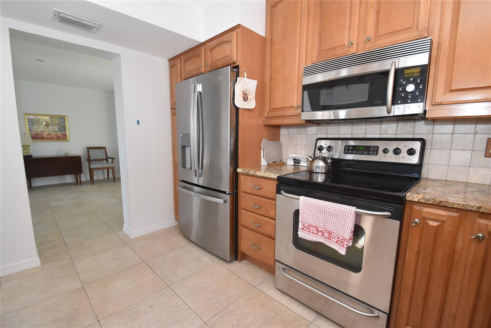 PELICAN COVE VII - Residential Lease