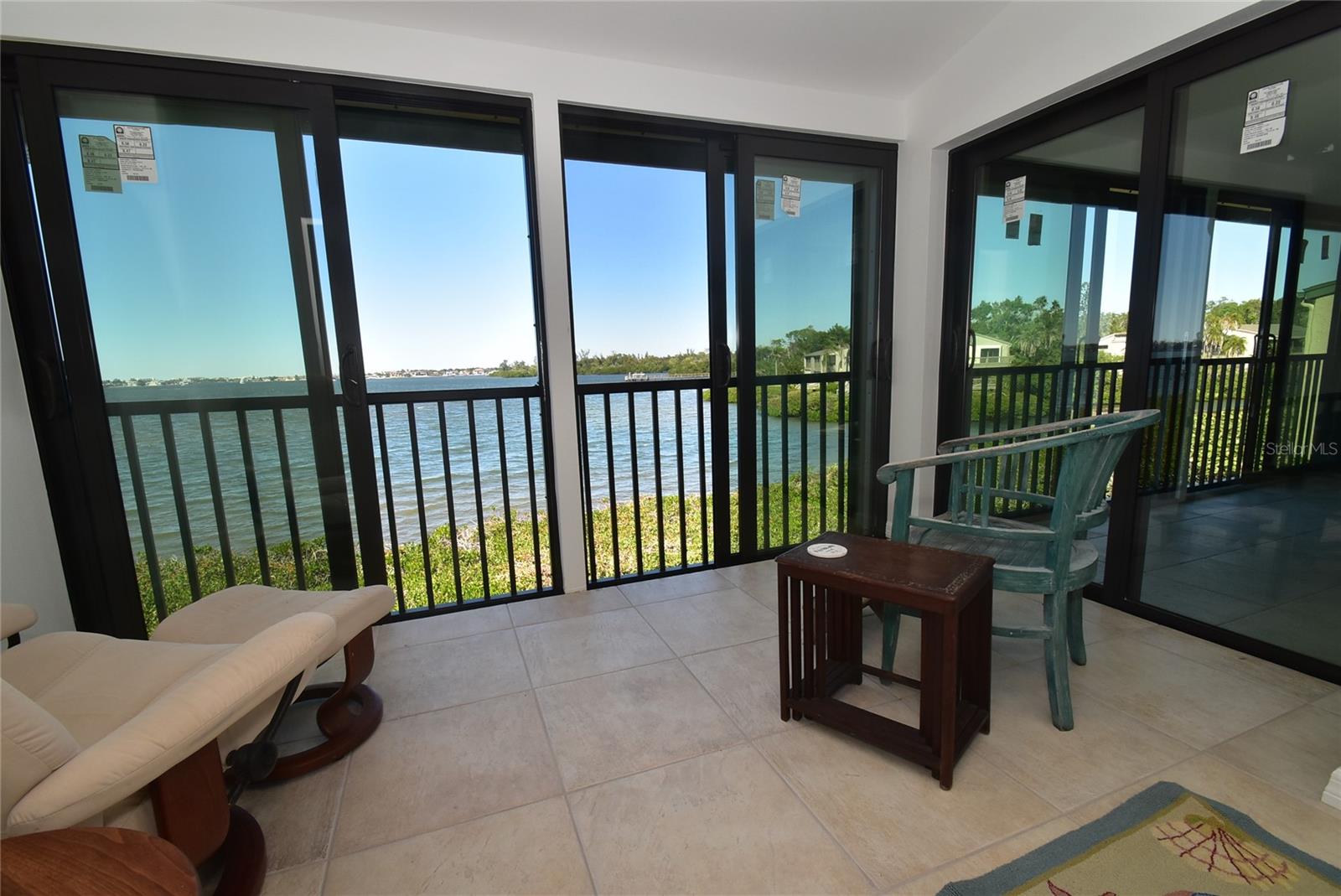 PELICAN COVE VII - Residential Lease