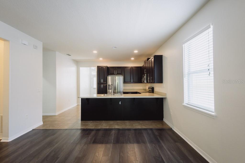 AZALEA COVE ESTATES - Residential Lease