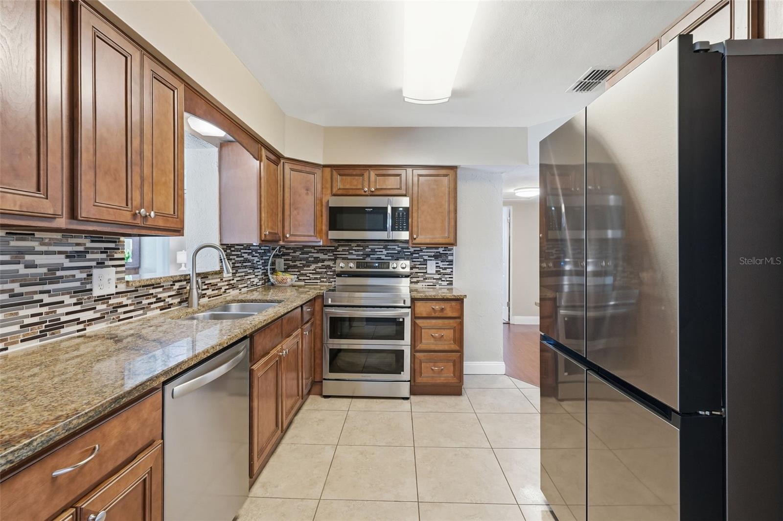 WEST GATE MANOR 35TH AVE REP - Residential