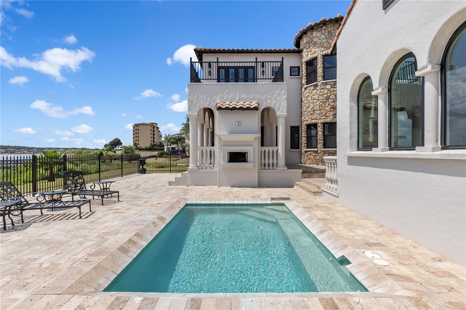 BELLA COLLINA EAST SUB - Residential