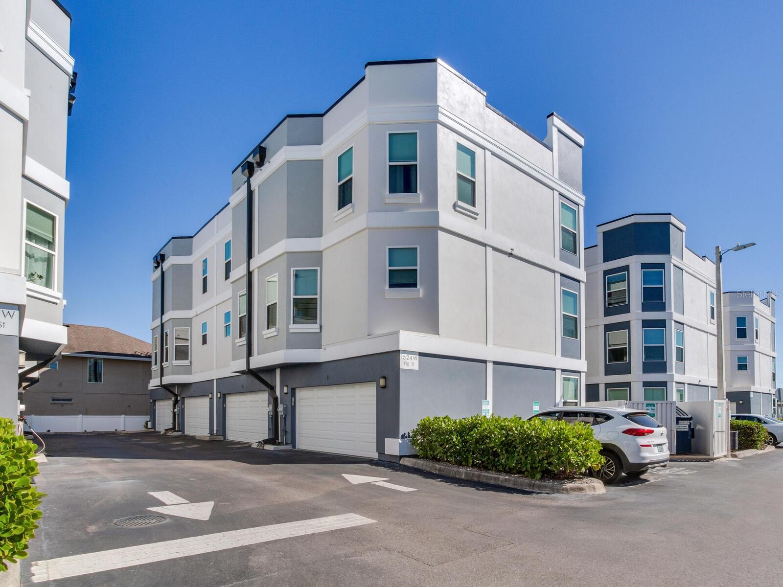 301 NORTH ROME RETAIL AND TOWNHOMES - Residential