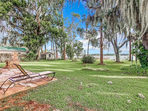 A home in WINTER HAVEN