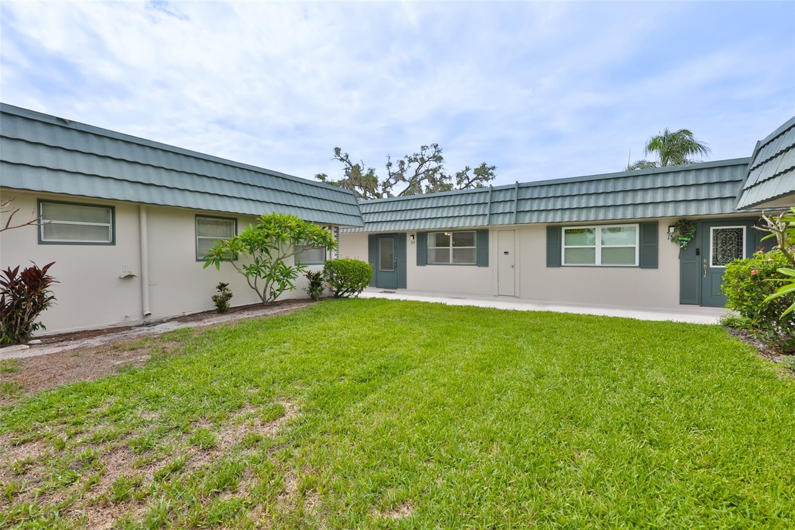 1811 BEDFORD LANE 153