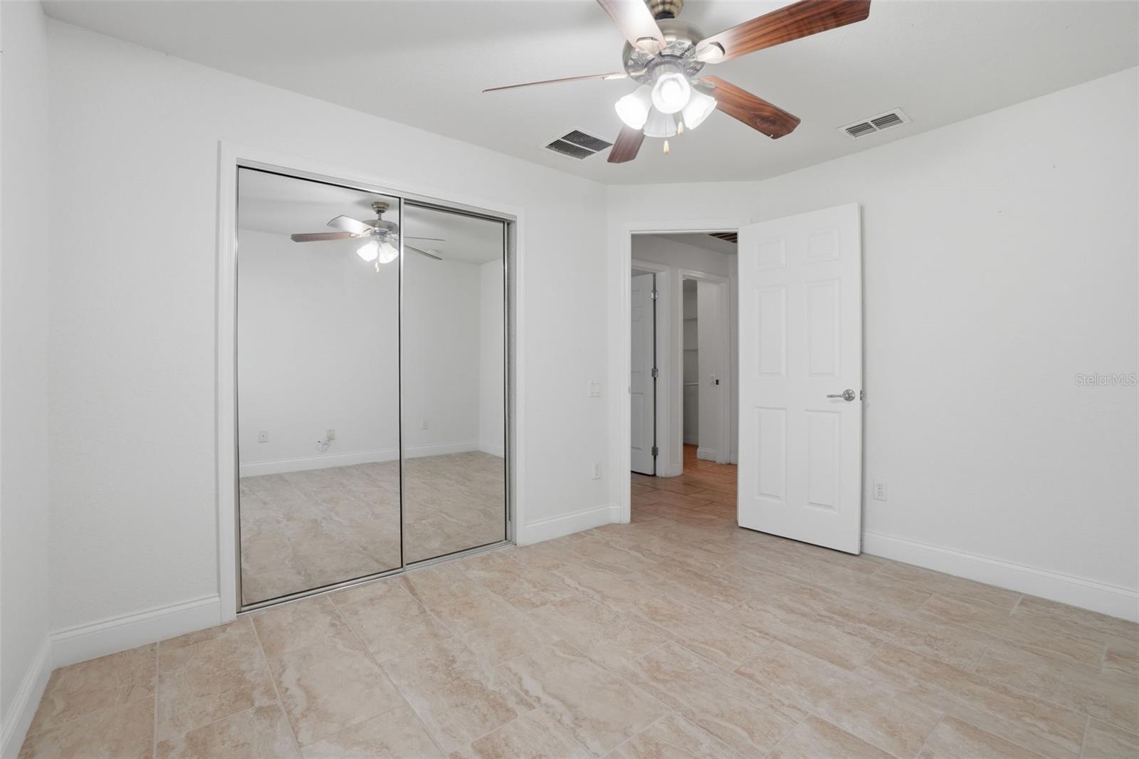 SPRING ISLE - Residential