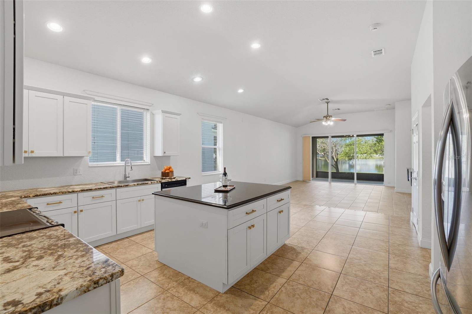 SPRING ISLE - Residential