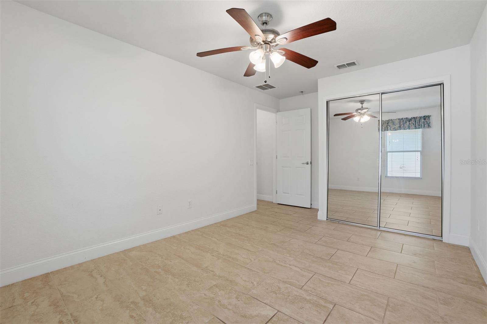 SPRING ISLE - Residential