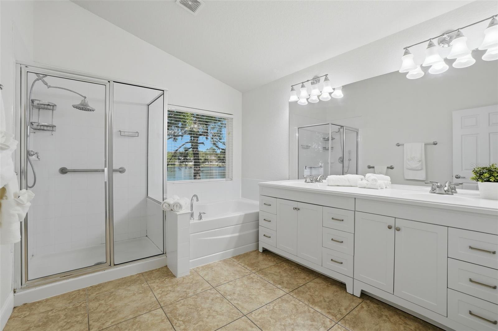 SPRING ISLE - Residential