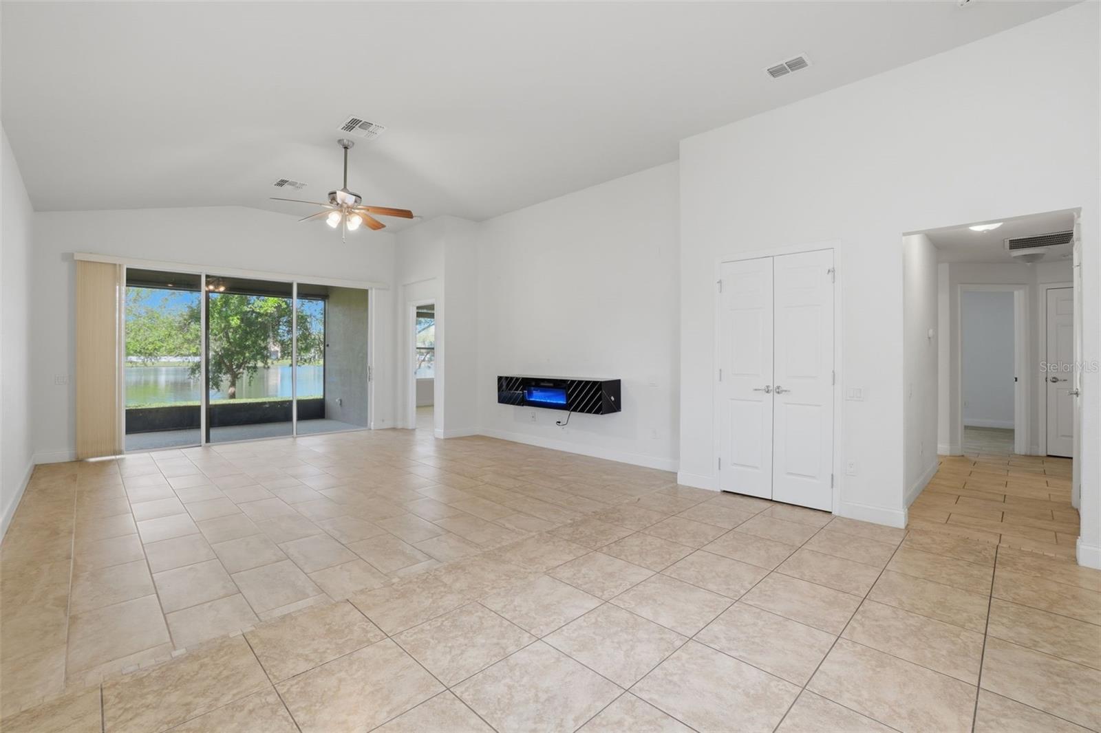 SPRING ISLE - Residential