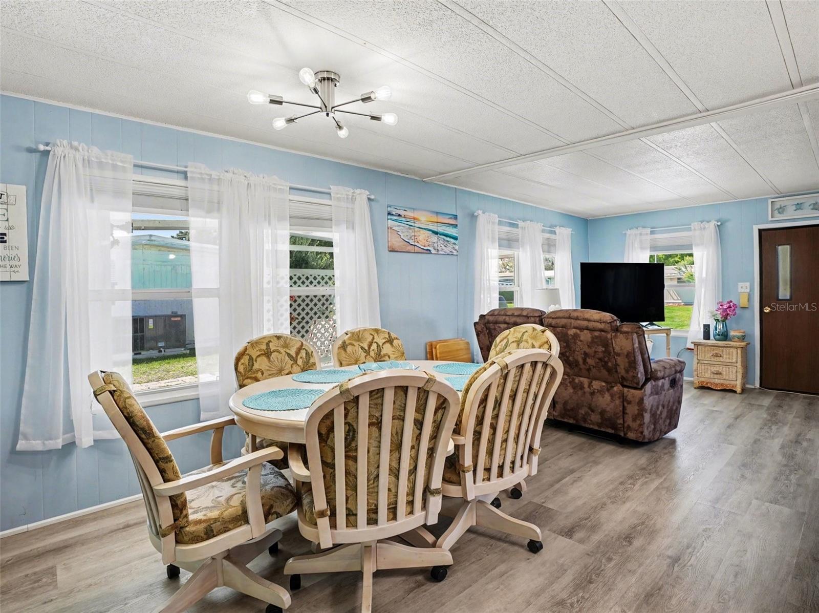 TAVARES IMPERIAL MOBILE TERRACE ADD 04 - Residential