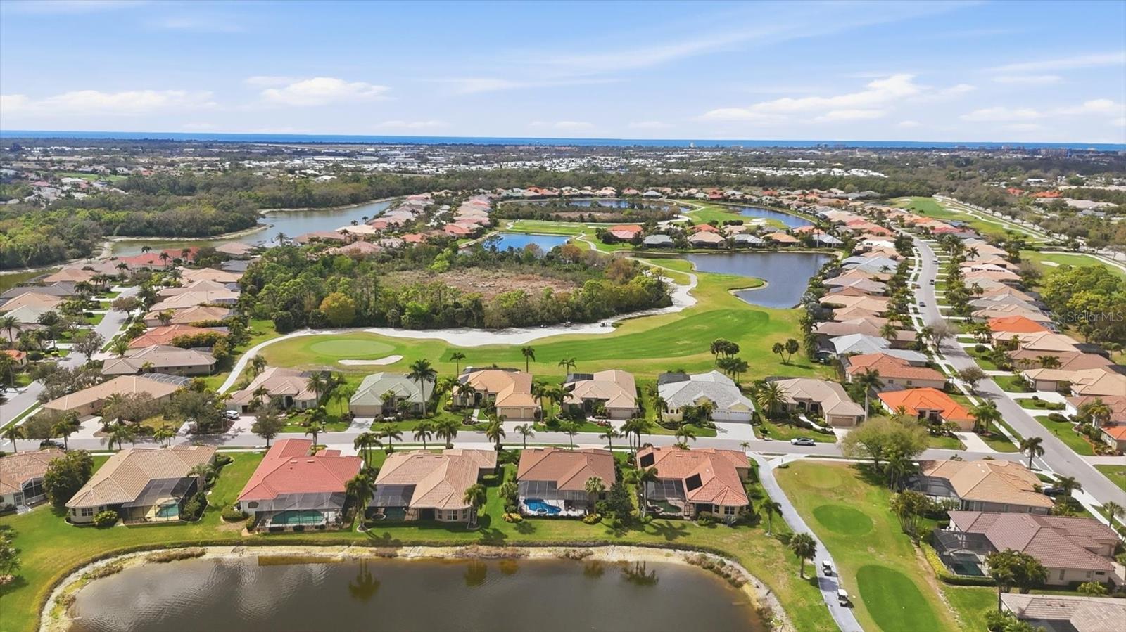 PELICAN POINTE GOLF & COUNTRY CLUB - Residential