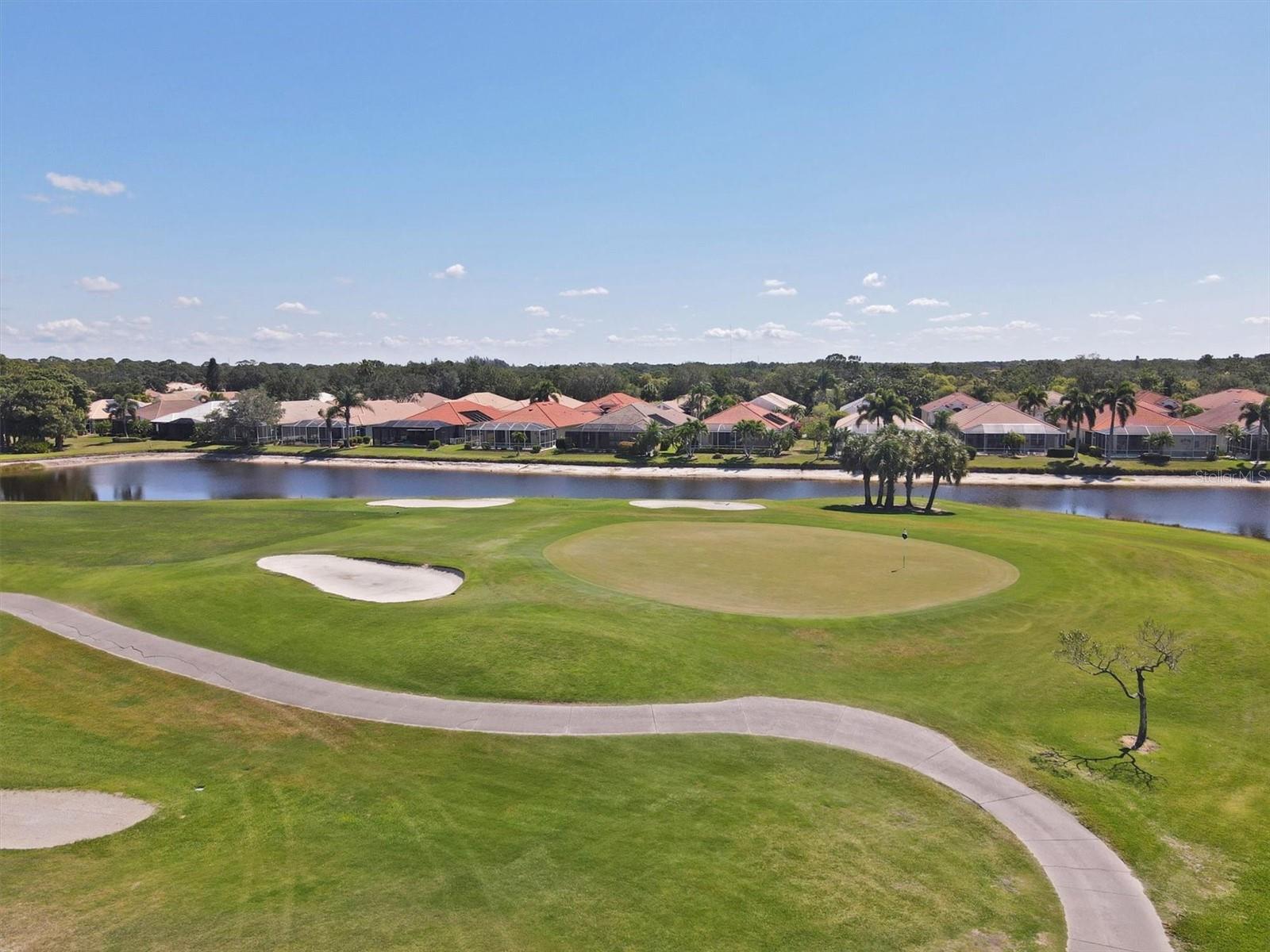 PELICAN POINTE GOLF & COUNTRY CLUB - Residential