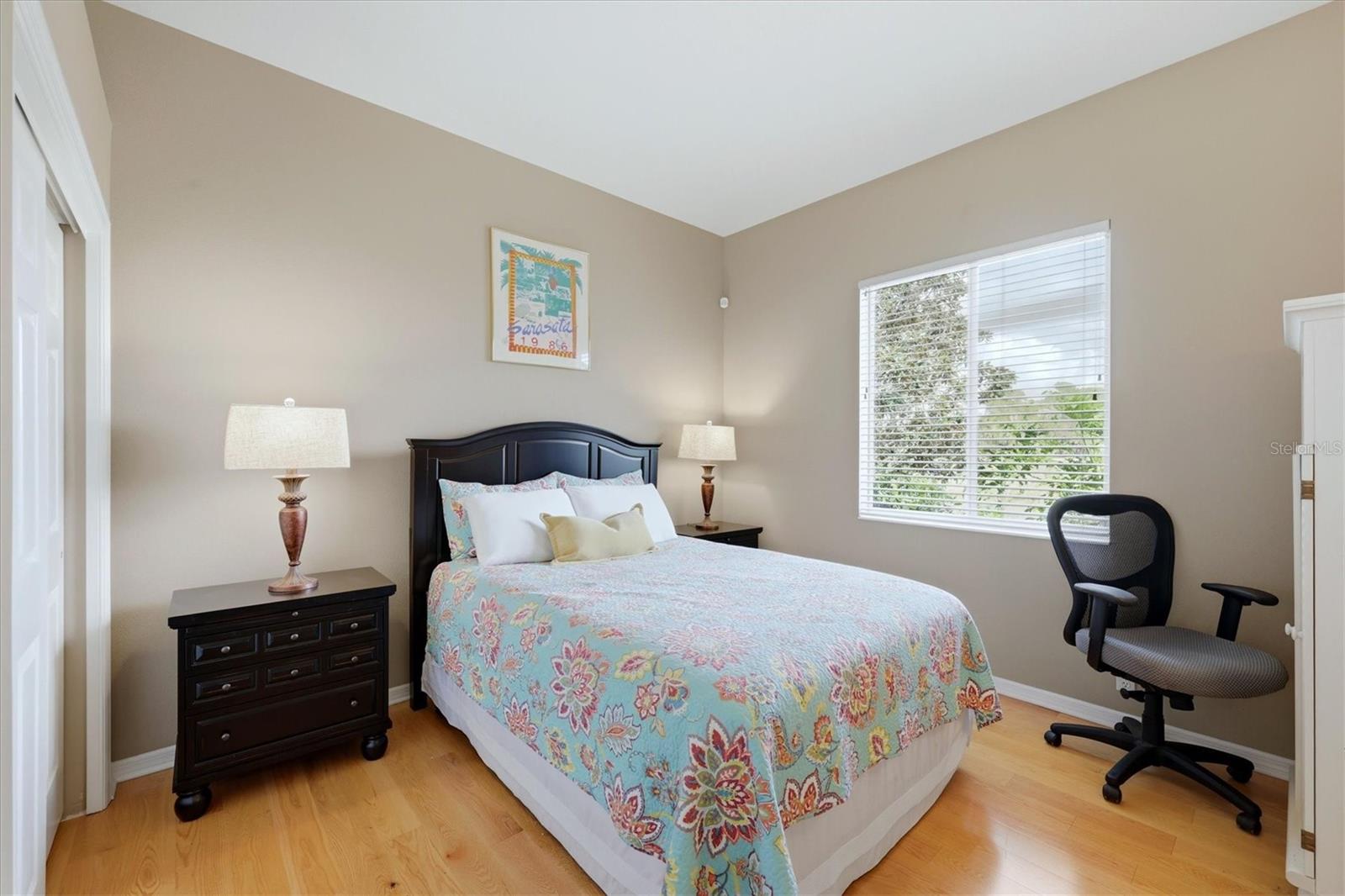 PELICAN POINTE GOLF & COUNTRY CLUB - Residential