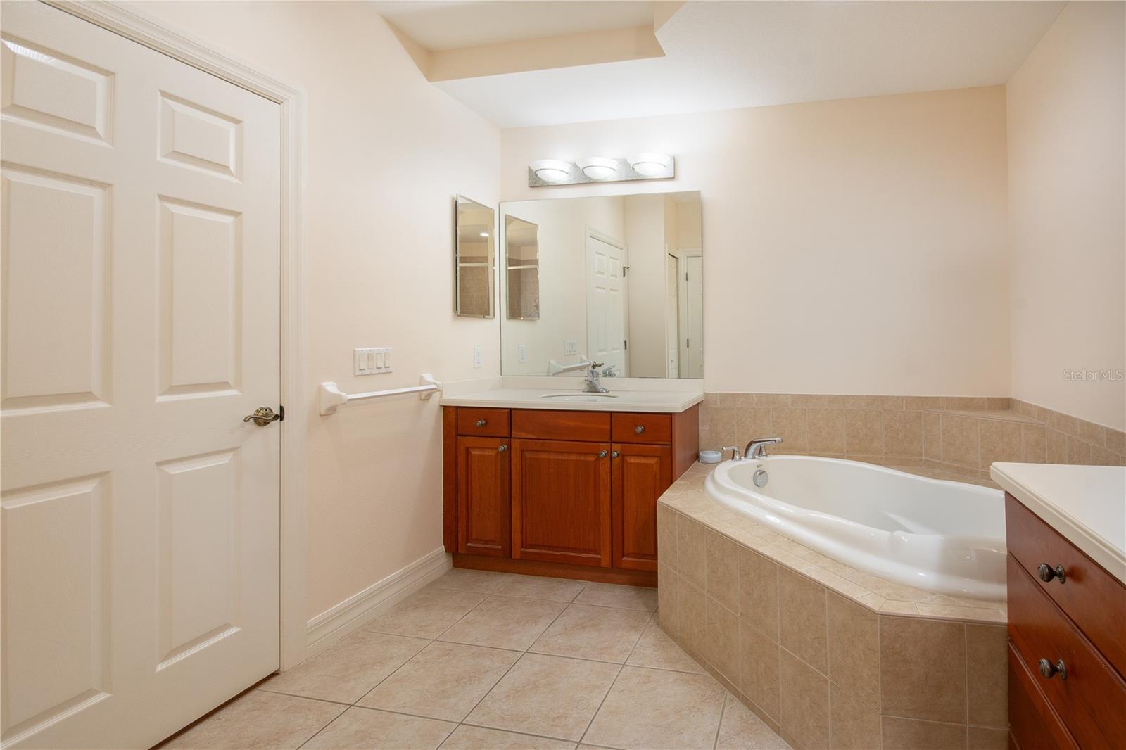PHILLIPPI LANDINGS E - Residential Lease