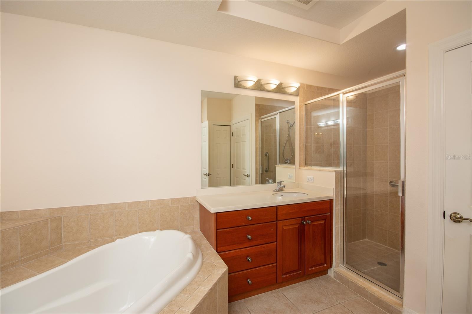 PHILLIPPI LANDINGS E - Residential Lease