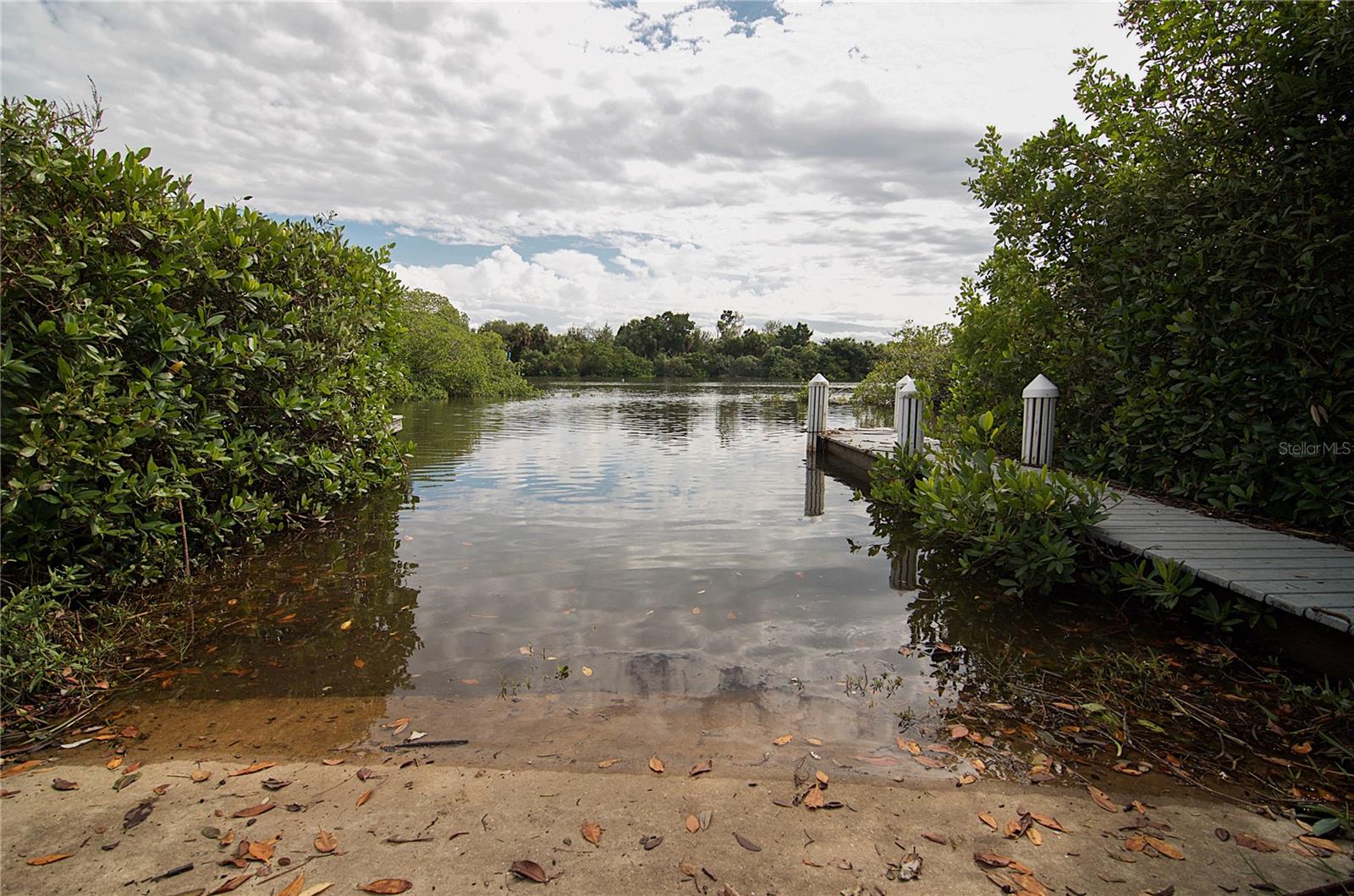PHILLIPPI LANDINGS E - Residential Lease