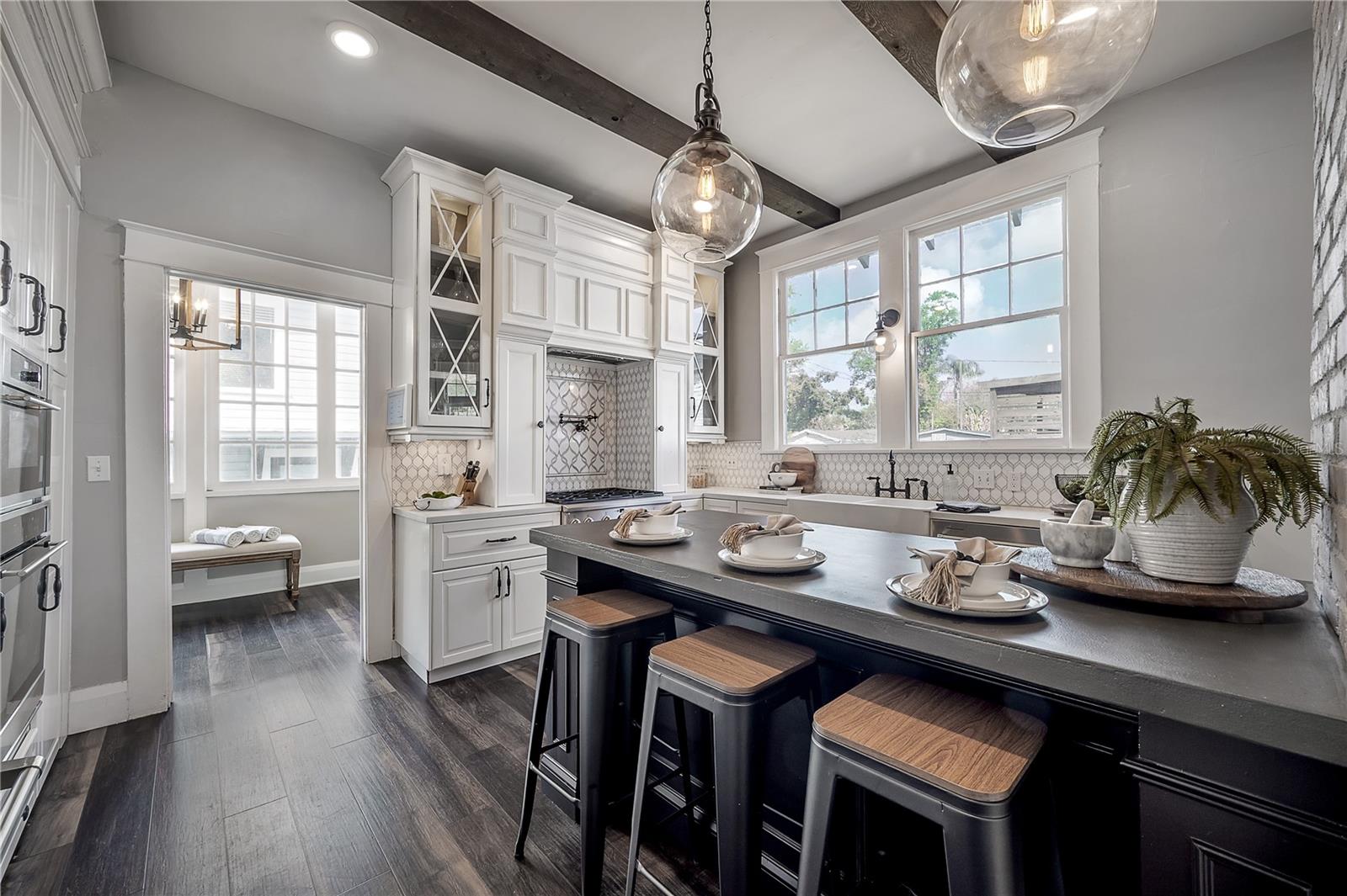 SUWANEE HEIGHTS - Residential