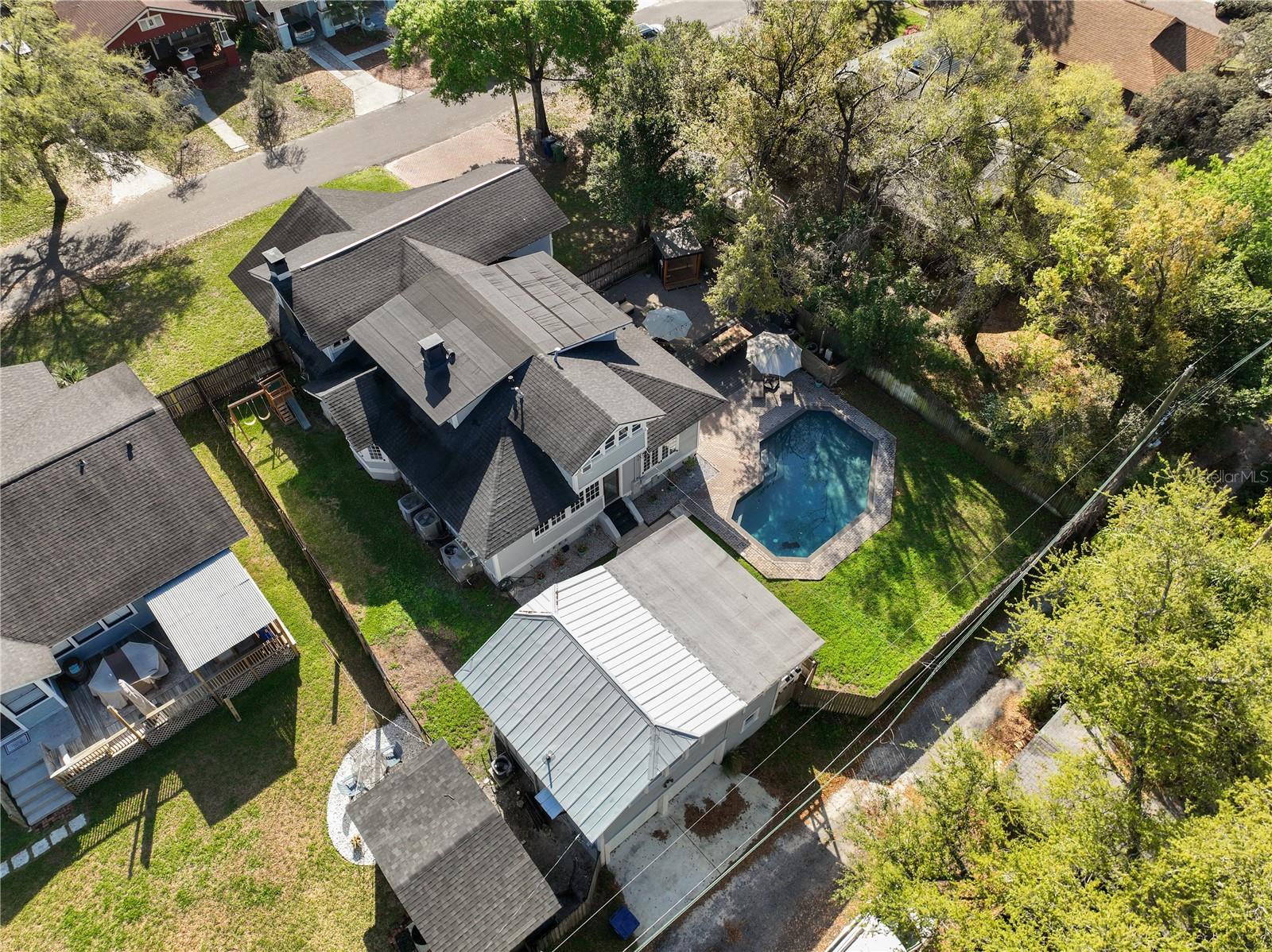 SUWANEE HEIGHTS - Residential