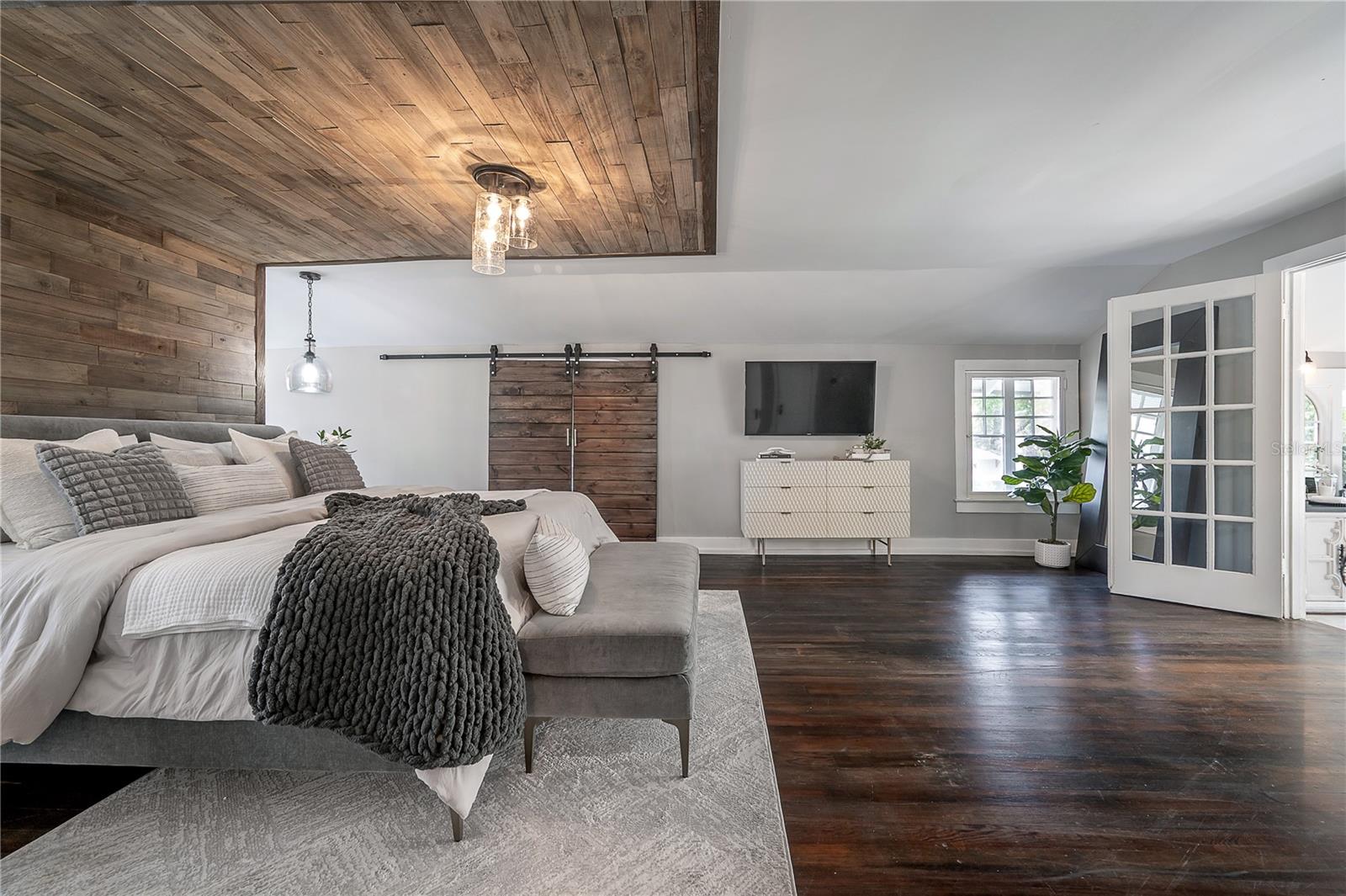 SUWANEE HEIGHTS - Residential