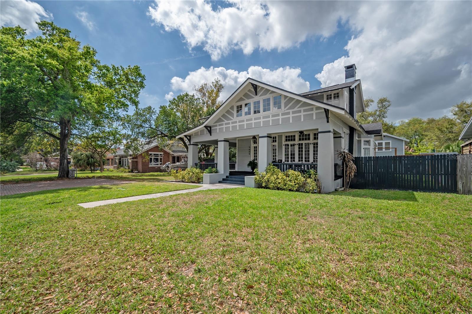 SUWANEE HEIGHTS - Residential