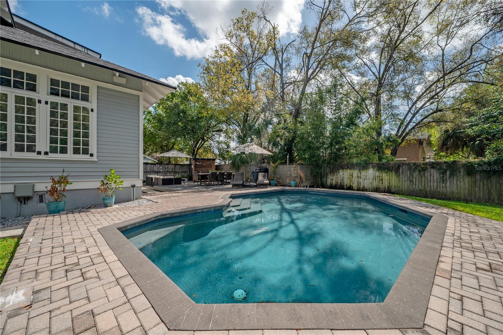 SUWANEE HEIGHTS - Residential