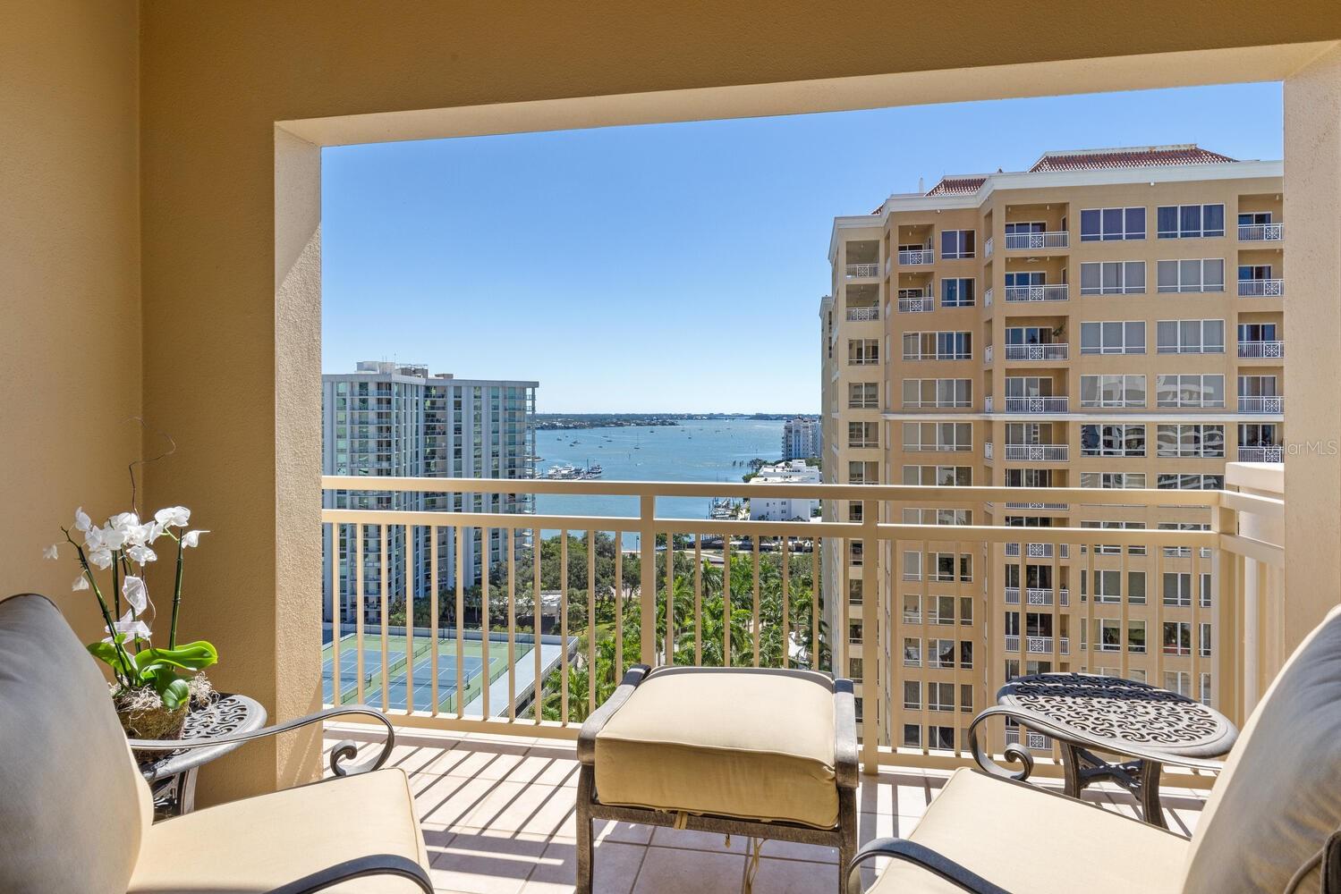 THE RESIDENCES - Residential