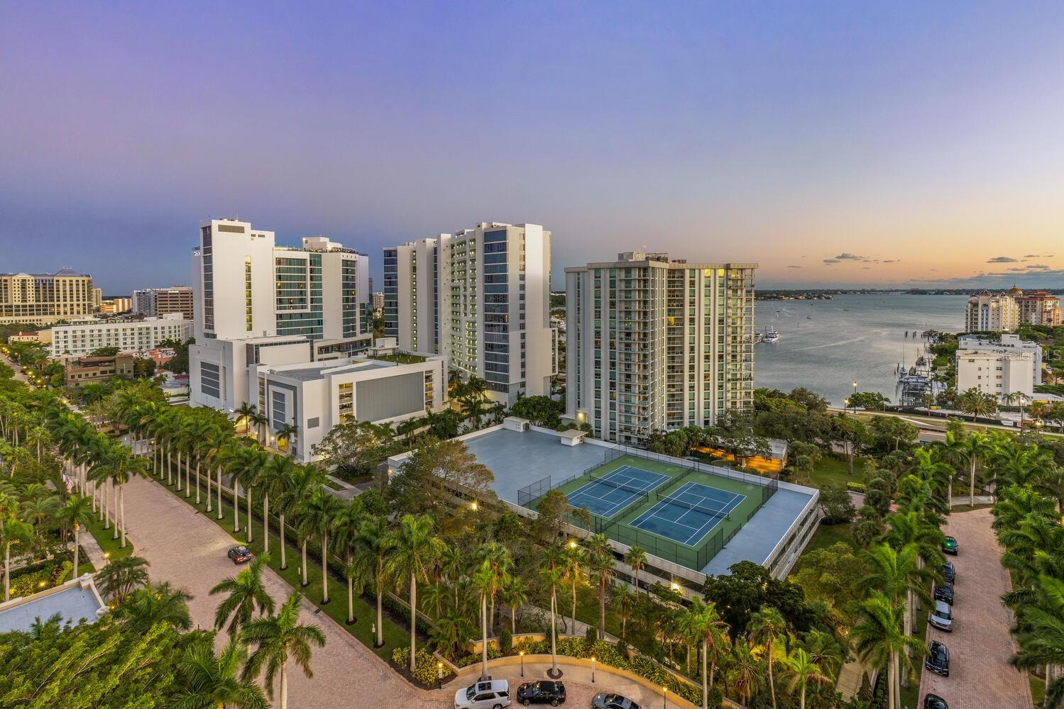 THE RESIDENCES - Residential