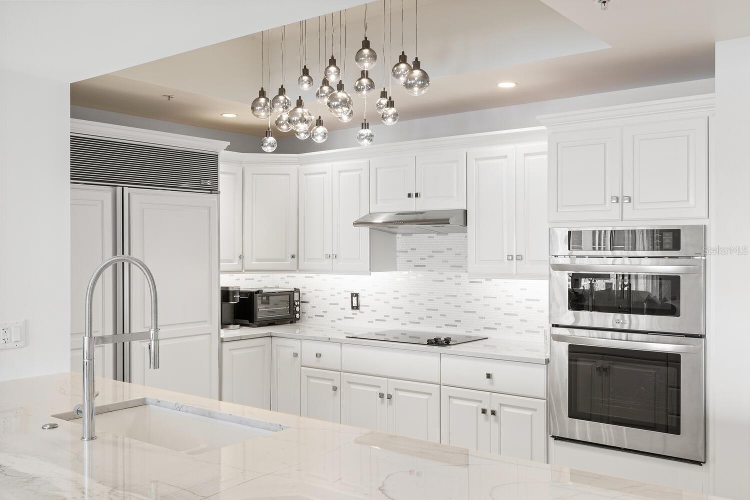 THE RESIDENCES - Residential