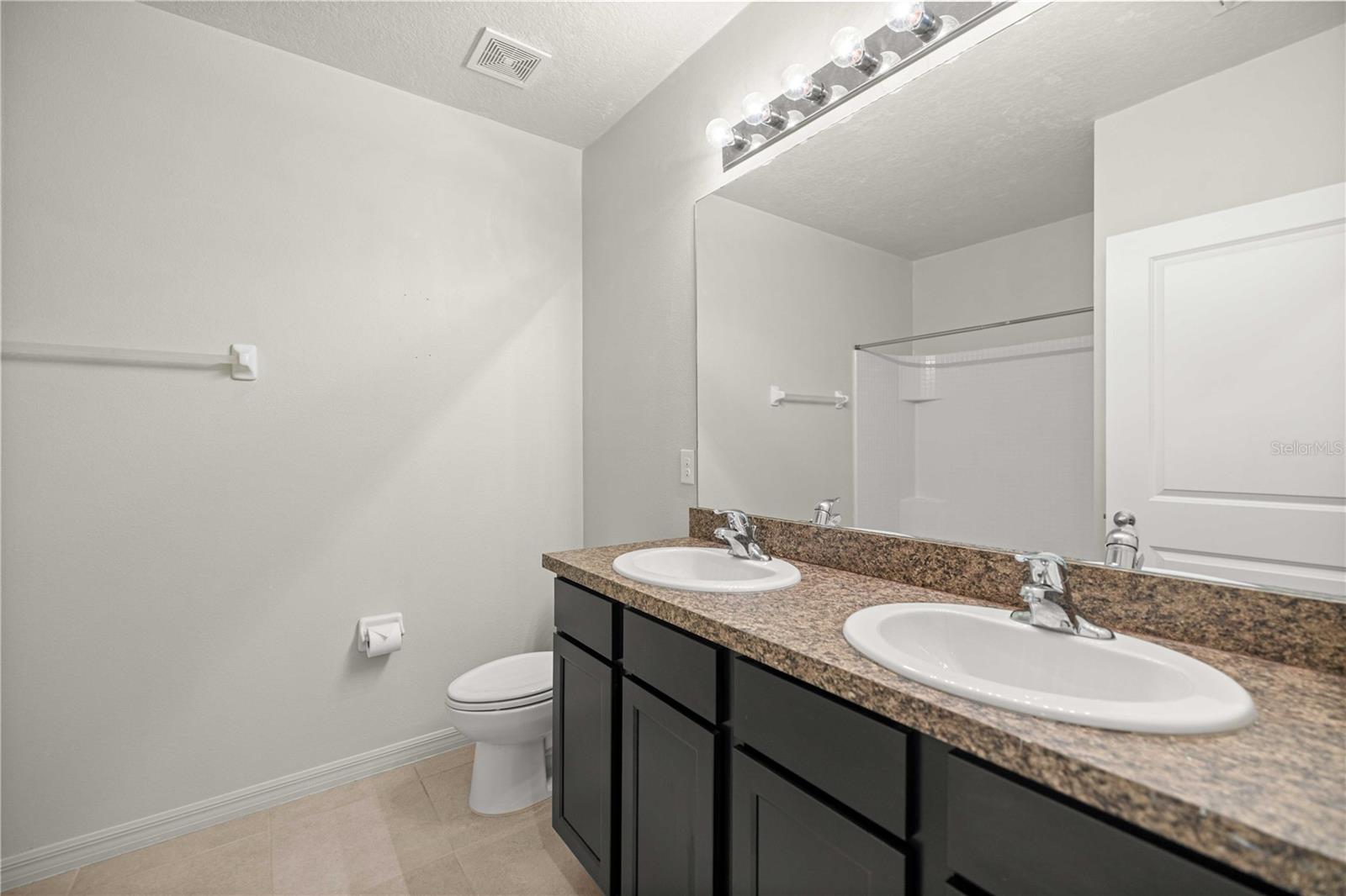 COBBLESTONE NORTH - Residential