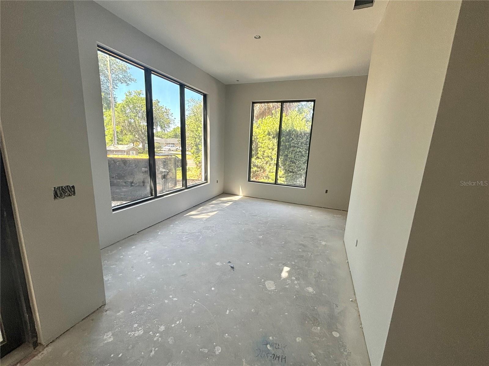 HOLLIEANNA SHORES - Residential