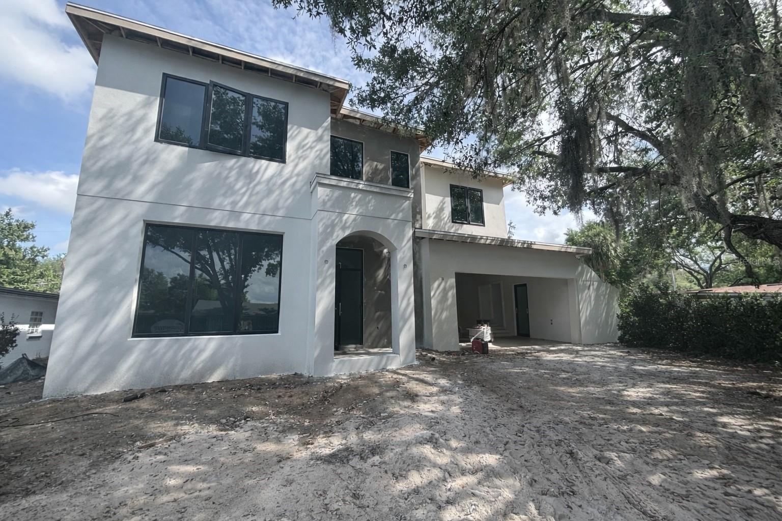 HOLLIEANNA SHORES - Residential